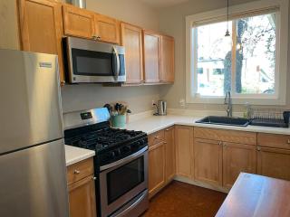 Garden house with gas fireplace - Middletown - 5