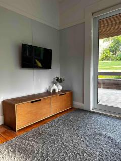 Hideaway Cottage - - 6