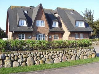 Holiday apartment with 3 bedrooms - Wenningstedt - 0