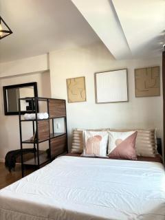 Studio Beside Abreeza Ayala Mall - Davao - 1