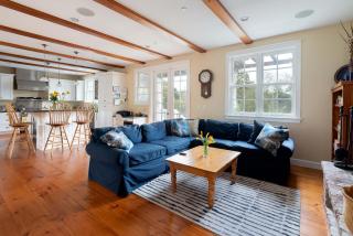 Charming Family Summer Rental With Large & Verdant Grounds - Menlo Park - 4