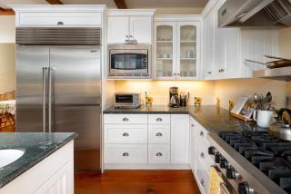 Charming Family Summer Rental With Large & Verdant Grounds - Menlo Park - 2