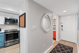 Corner Unit With Lake and Fountain Views #248 - Naples - 2