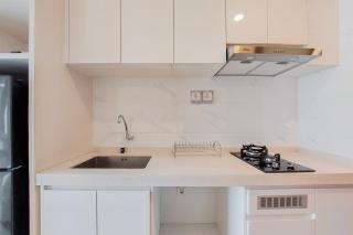 Well Furnished Studio Apartment Sky House BSD By Travelio - Tangerang - 1