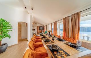 Awesome Apartment In Blato - 8