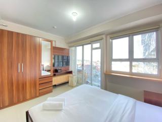 Minimalist and Nice 1BR at Gateway Pasteur Apartment By Travelio - Bandung - 6