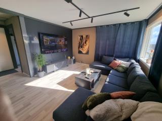 Spacious and central apartment with a private garden and free parking - Stavanger - 5
