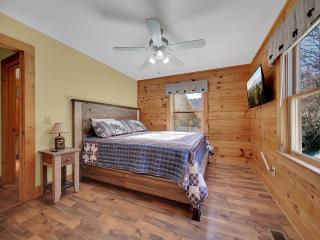 Greenbrier Woods cabin - 2