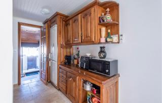 Gorgeous Home In Le Rove With Wifi - Le Rove - 7