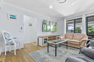 Amity Place - Sandstone Point - 2