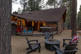 Rustic Log Cabin in Munds Park - Munds Park - 1