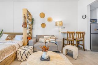 Boho Bloom Studio Apartment by JK - Schardscha - 1