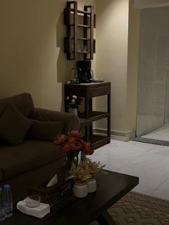 Classic Apartment Bedroom and Lounge - Riade - 7