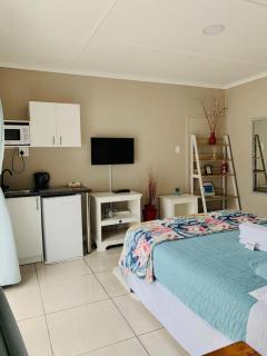 Hidden Bliss Guesthouse - East London - 7