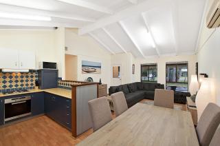 Crescent Bay Holiday Cottage & Studio - Dunsborough - 2