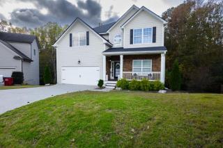 Large Rustic Family Home By RoadATL-KingBed-Firepit-Grill - Braselton - 0
