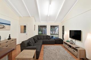 Crescent Bay Holiday Cottage & Studio - Dunsborough - 1
