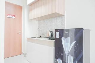 Nice and Cozy Studio at Evenciio Margonda Apartment By Travelio - 2