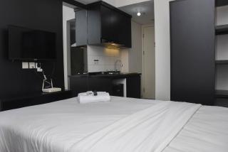 Minimalist Studio at Springlake Summarecon Bekasi Apartment By Travelio - Bekasi - 6