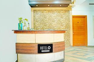Super Hotel O SRM Road Kochi - Ernakulam - 8