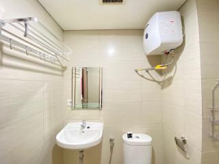 Modern & Cozy 2BR at Gateway Pasteur Apartment By Travelio - Bandung - 5