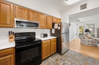 Deans Villa by Peace Vacations - 4