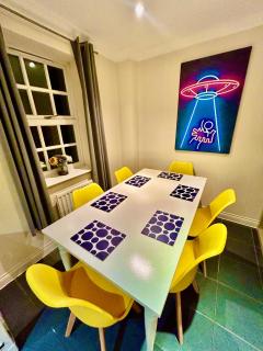 5 Bedroom House- Contractors, Crew, Group, Family - Colchester - 7