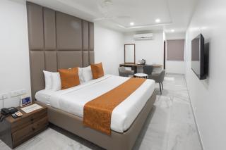 Hotel Kinara Grand - Hyderabad - 0