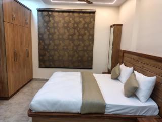 Shehnai Home's - Goshainganj - 5