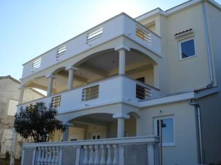Island Retreat - Tkon - 0