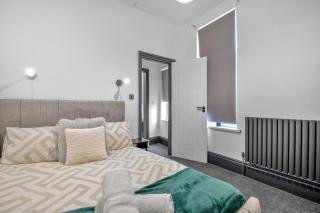 Cozy 2BR Apartment - Free Parking - Equipped Kitchen - 9