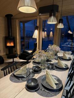 Mehtäherran Maja with a Saana fell view - 3