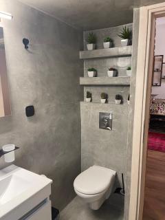 Brick house - Athen - 1