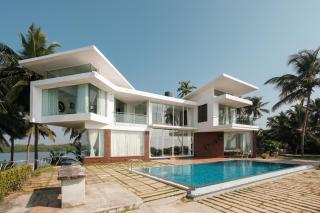 Mermaid's Whisper Beach Villa by EWA Properties - - 0