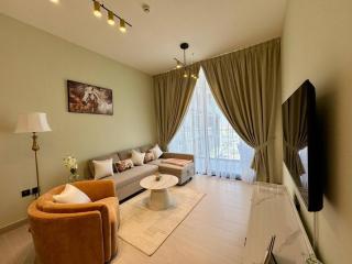 Stylish 1br In Jvc With Pool View - 4