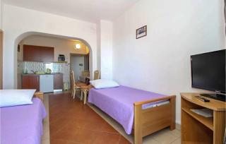 1 Bedroom Stunning Apartment In Mandre - Mandre - 1