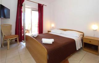 2 Bedroom Lovely Apartment In Mandre - Mandre - 7