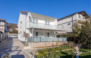 2 Bedroom Awesome Apartment In Selce - Selce - 5