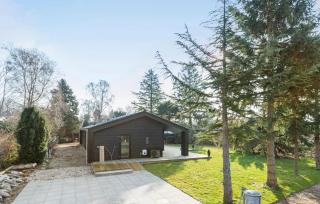 Stunning Home In Dronningmølle - Dronningmølle - 2