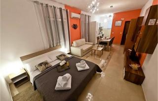Cozy Apartment In Pula With Outdoor Swimming Pool - 5