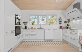 Nice Home In Højby With House Sea View - Højby - 3