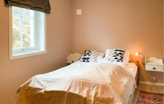 3 Bedroom Amazing Home In Haddal - 4