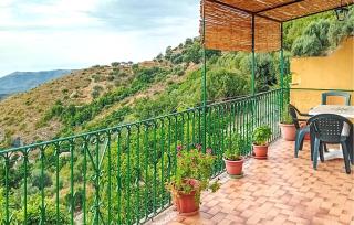 Amazing Home In Frazione Cosentini - Cosentini - 9