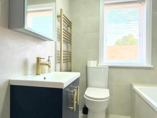 Entire Cosy Flat in Radlett - 3 Bedrooms -5 Beds - Sleeps 8 - Fast Train access into central London - Radlett - 7
