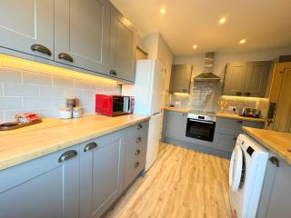 Entire Cosy Flat in Radlett - 3 Bedrooms -5 Beds - Sleeps 8 - Fast Train access into central London - Radlett - 6