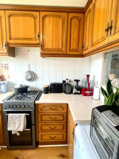 Lea Valley Nature Reserve Bright Home with Private Garden - 40 min to London by Train - 4