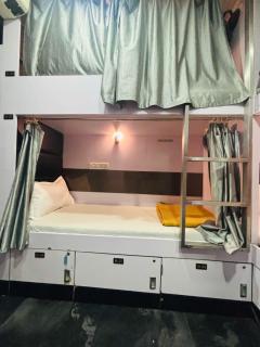 New Address Dormitory -1 min-Seepz Metro Station - Mumbai - 2