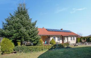 3 Bedroom Cozy Home In Sobacz - Sobącz - 0