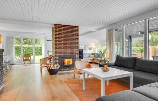 Three-Bedroom Holiday Home In Ebeltoft - Ebeltoft - 7