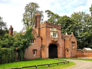 North Lodge North - Knebworth - 0